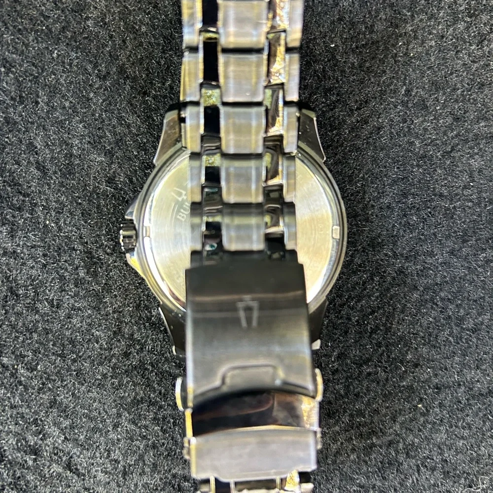 Bulova watch mint condition